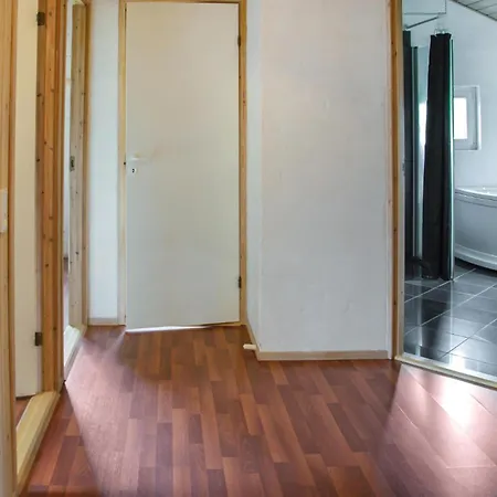 別荘 4 Bedroom Stunning In Glesborg