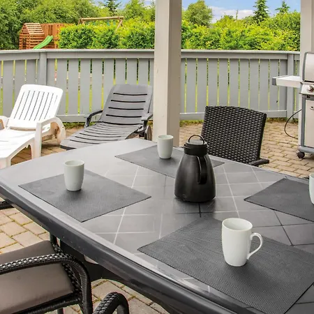 4 Bedroom Stunning In Glesborg Fjellerup Strand